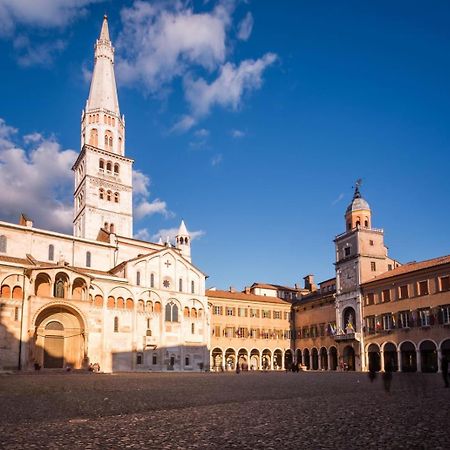 Appartamenti - Moderna - 500M Dal Duomo Модена Экстерьер фото